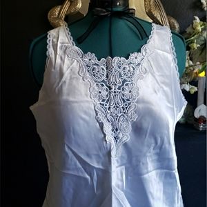 Vintage floral lace applique top